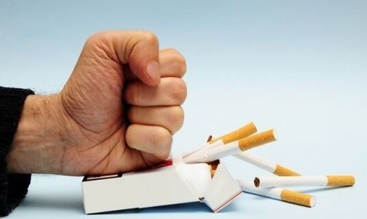 quit smoking to prevent finger joint pain